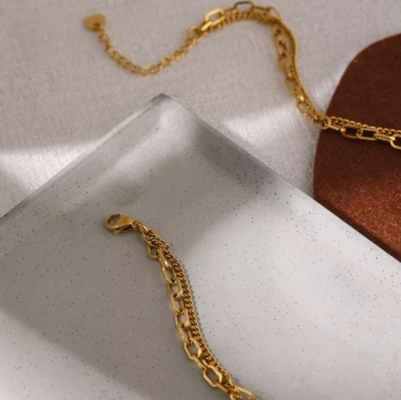 Lovely Layered Numeral Pendants  Necklace - Picture 4 of 6